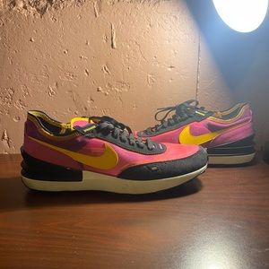 NIKE WAFFLE ONE ‘Active Fuchsia’